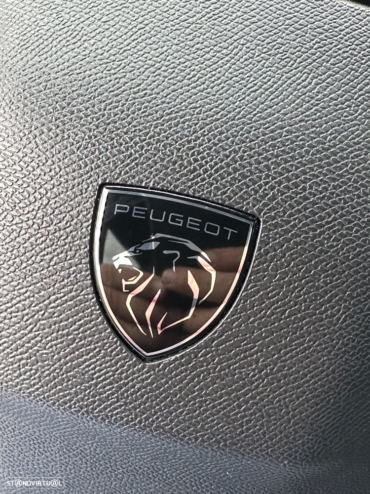 Peugeot 2008 120 VTI Auto Allure - 21