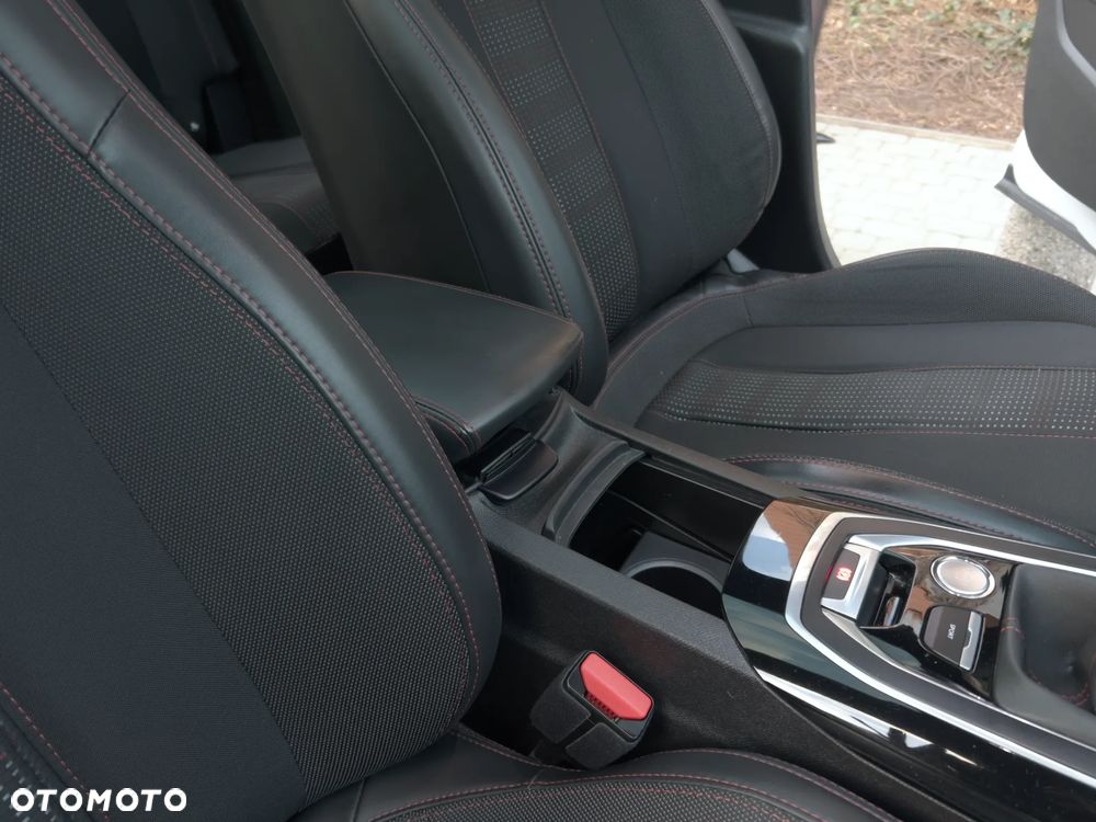 Peugeot 308 BlueHDi FAP 120 Stop&Start GT-Line Edition - 21