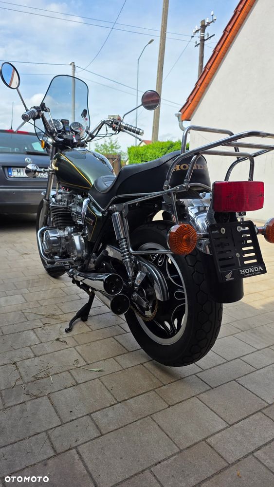 Honda CB - 4