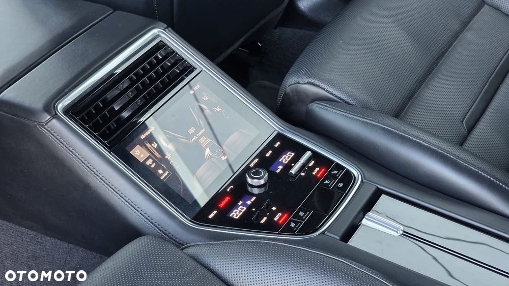 Porsche Panamera 4S - 14
