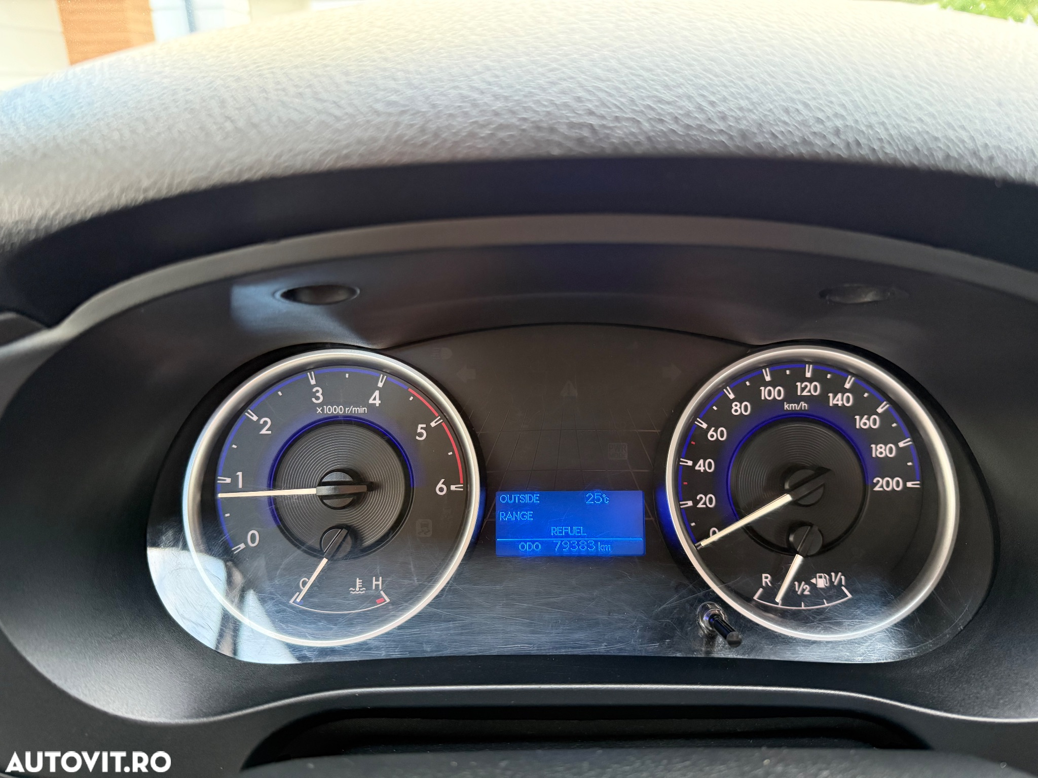Toyota Hilux 2.4D 150CP 4x4 Double Cab 6MT Style - 4