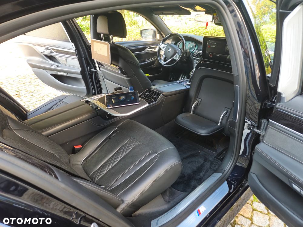 BMW Seria 7 750Li xDrive - 8