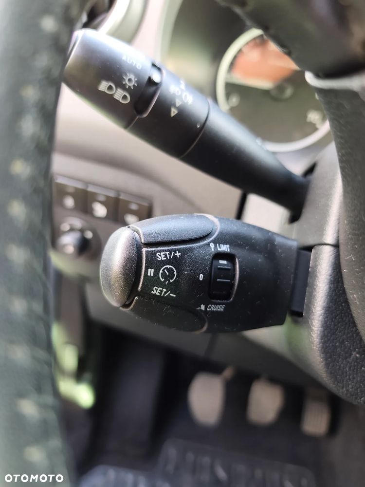 Citroën Berlingo Multispace BlueHDi 120 S&S SHINE - 25