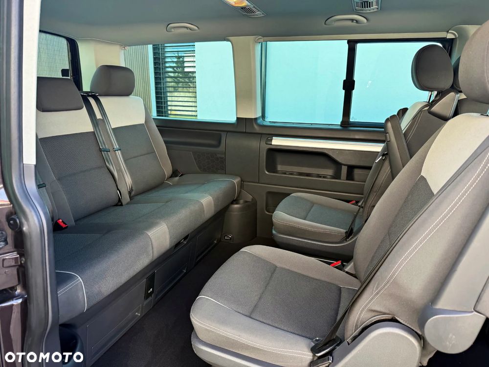 Volkswagen Multivan - 8
