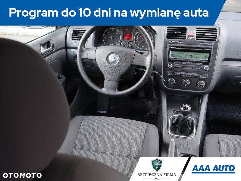 Volkswagen Jetta - 9
