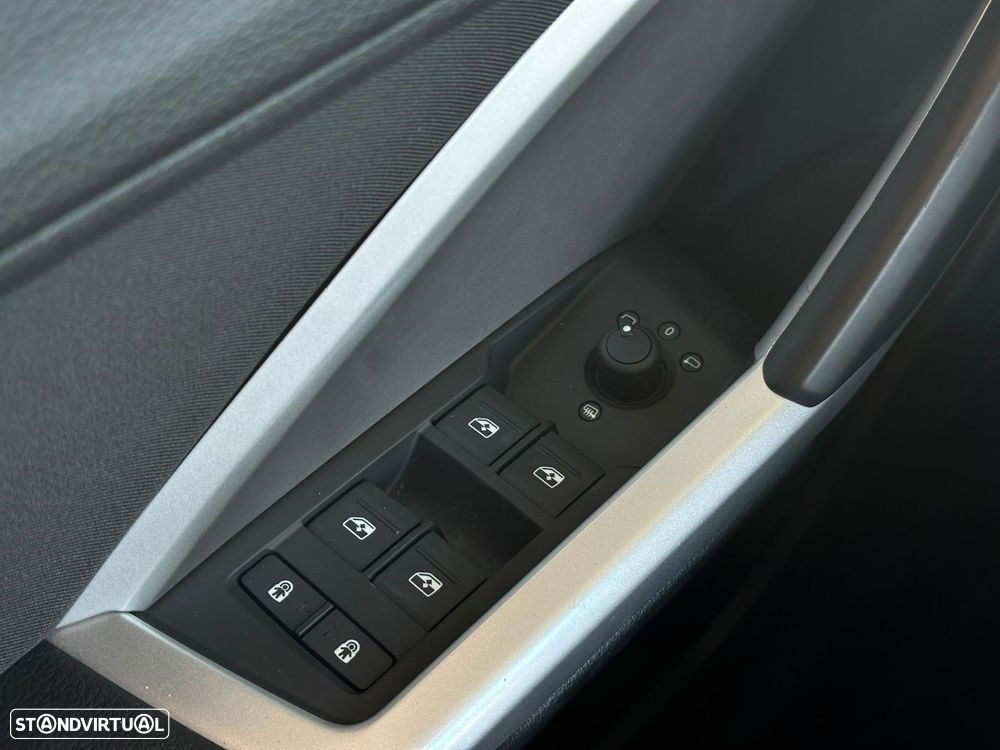Audi Q3 35 TFSI S tronic - 13