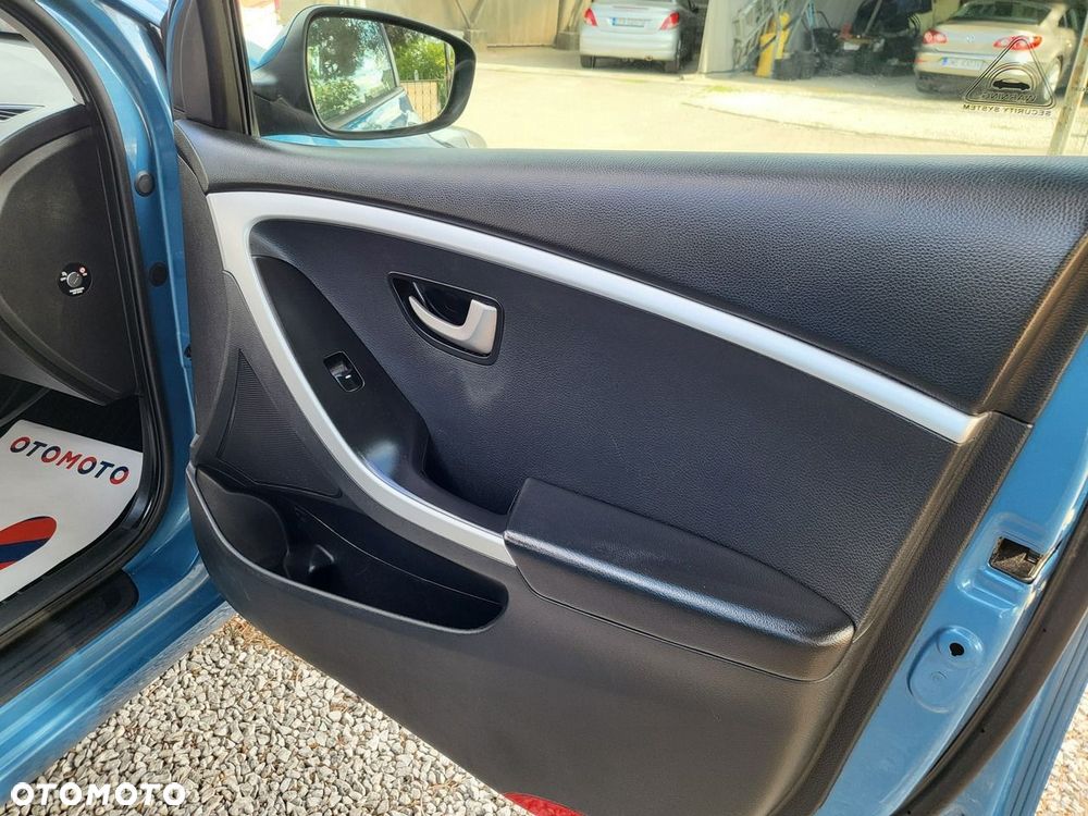 Hyundai i30 - 21
