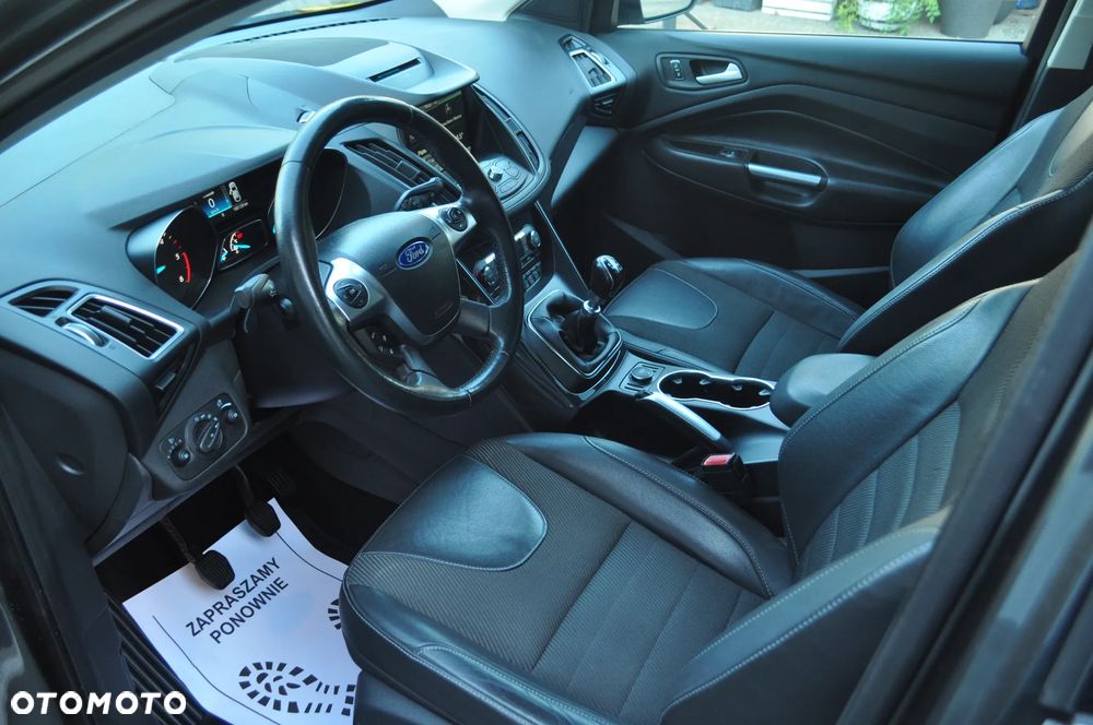 Ford Kuga 2.0 TDCi 2x4 Titanium - 19