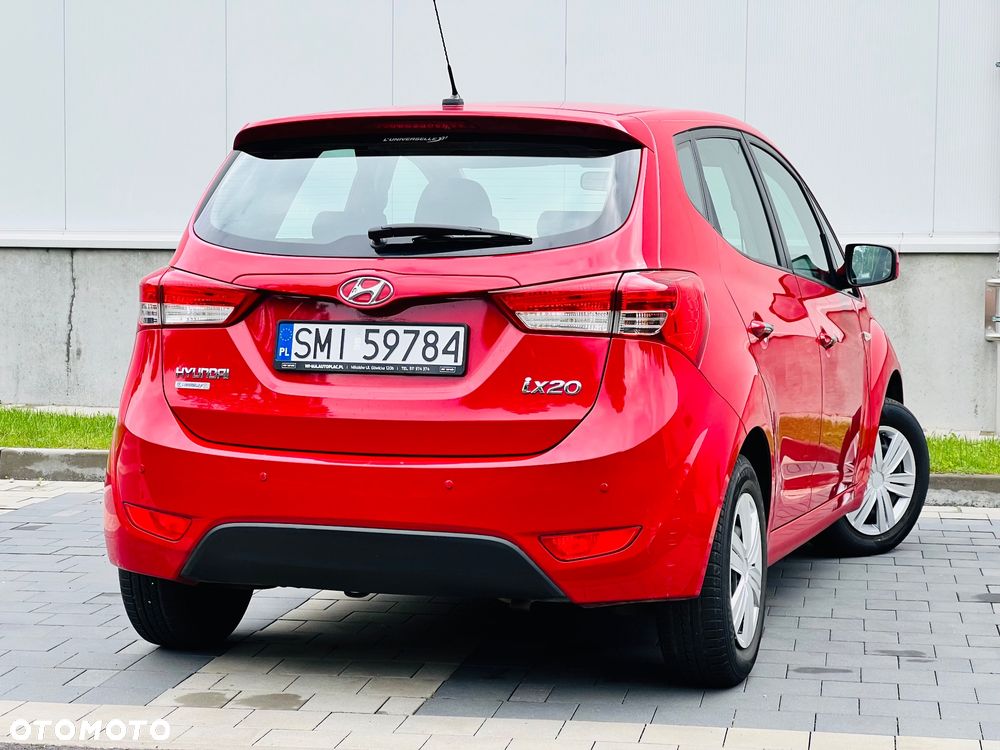 Hyundai ix20 1.4 Trend - 17
