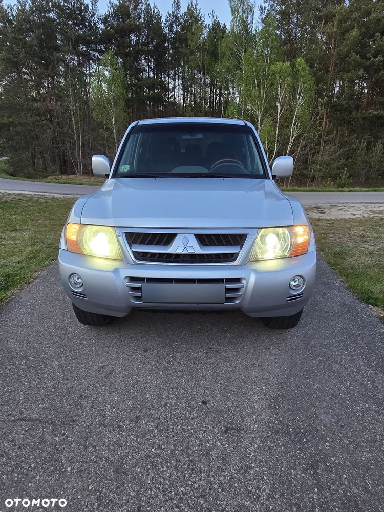 Mitsubishi Pajero 3.2 DI-D Dakar - 1
