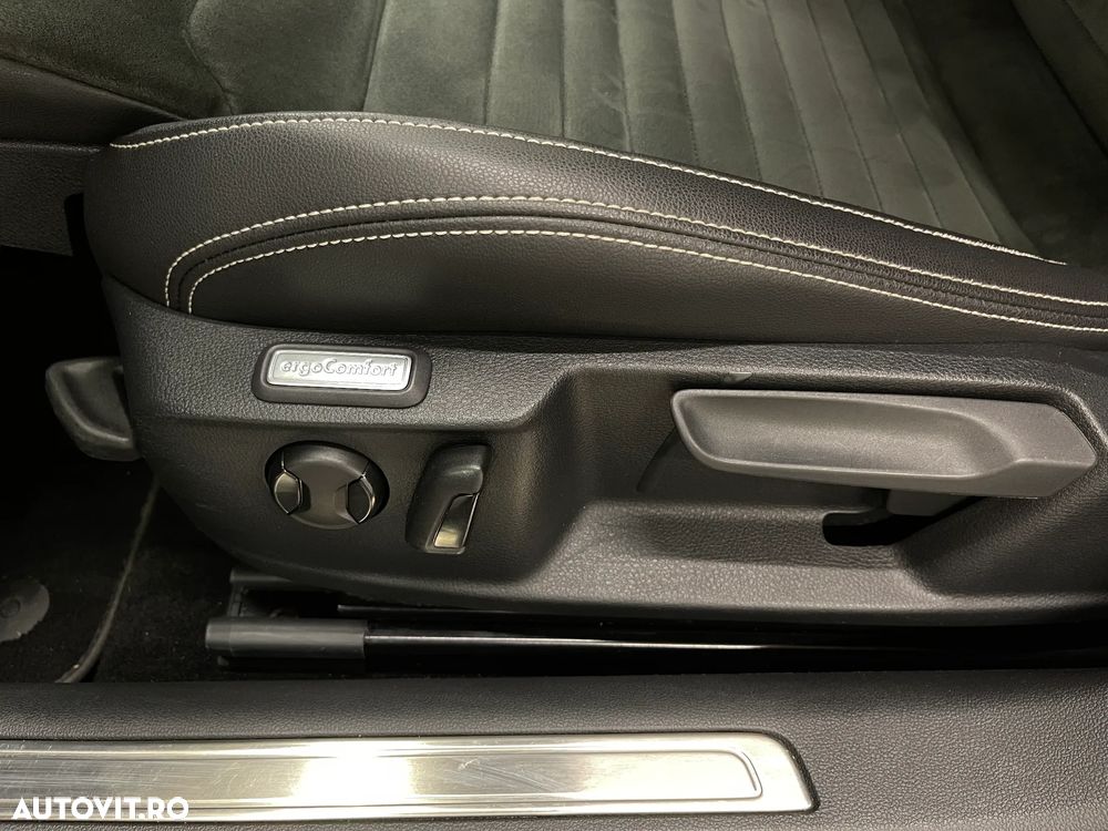 Volkswagen Passat 2.0 TDI DSG Highline - 24