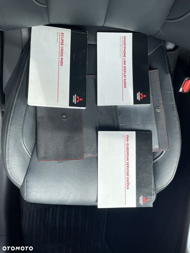 Mitsubishi Eclipse Cross Plug-In Hybrid 4WD Intro Edition - 12