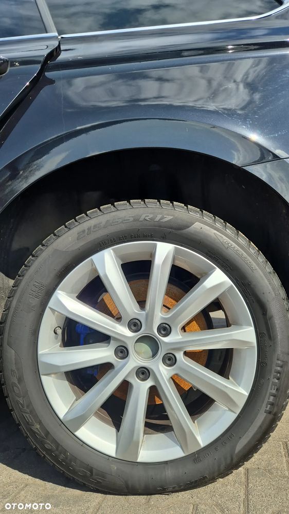 Volkswagen Passat - 10