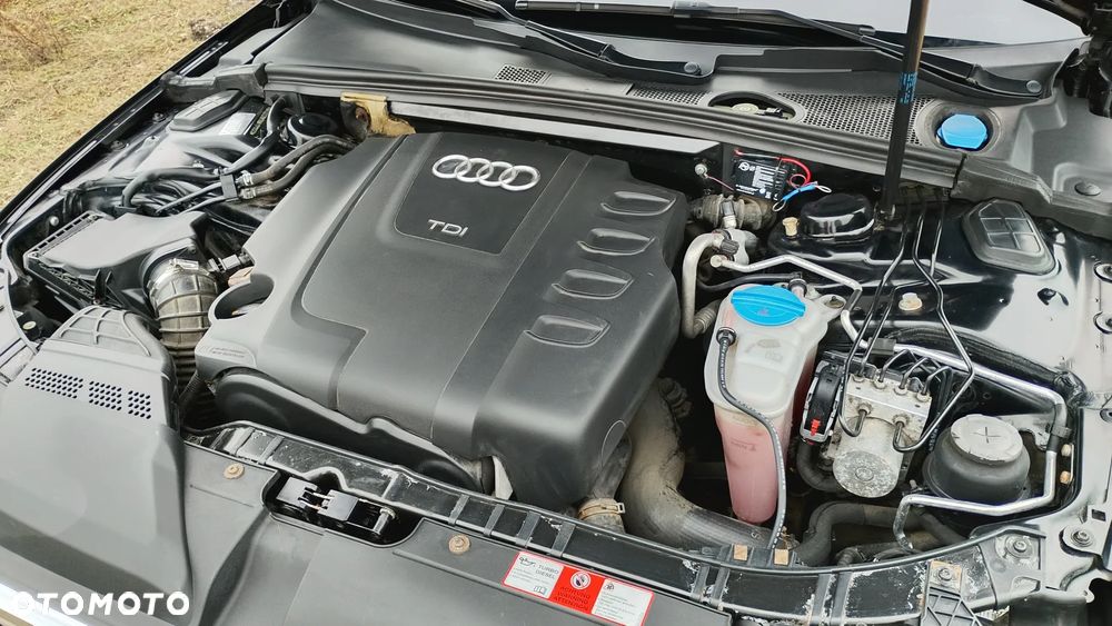 Audi A4 Avant 2.0 TDI DPF - 9