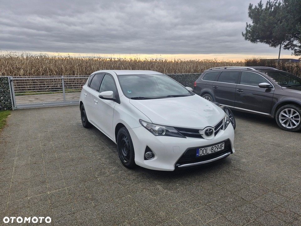Toyota Auris 1.6 Valvematic Life Plus - 3