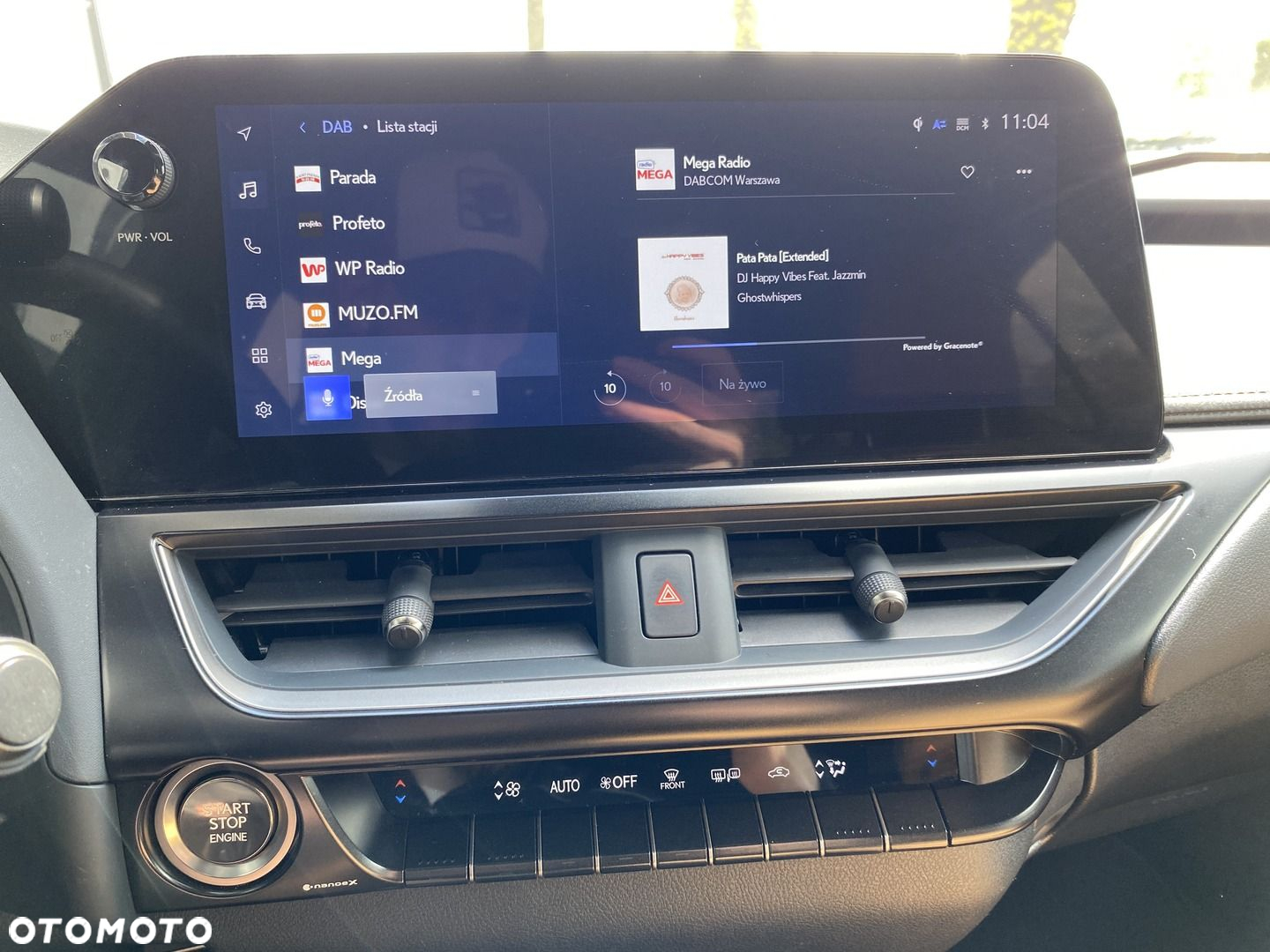 Lexus UX - 24