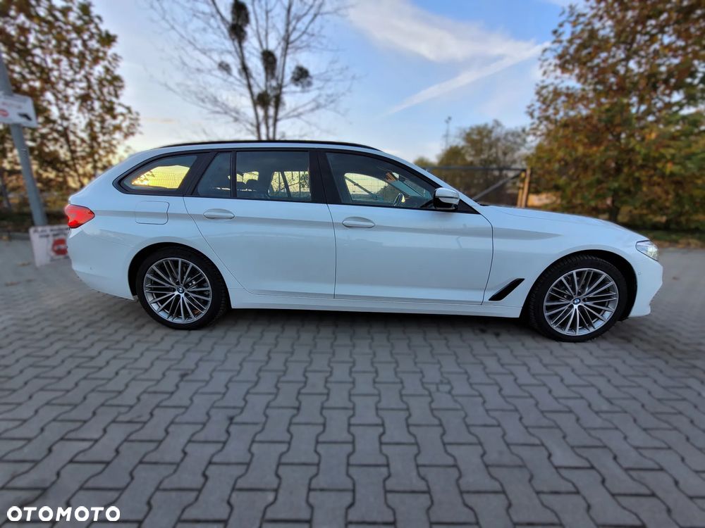 BMW Seria 5 520d Sport Line - 5