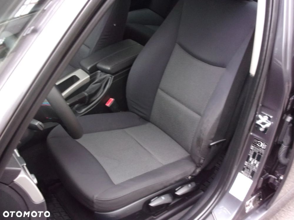 BMW Seria 3 - 34