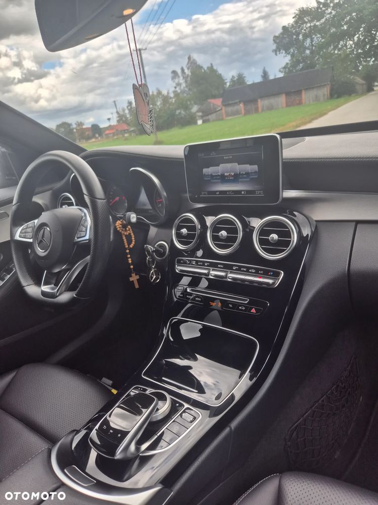 Mercedes-Benz Klasa C 200 4-Matic 9G-TRONIC - 22