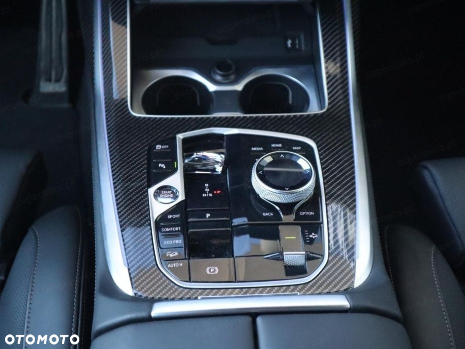 BMW X7 - 9