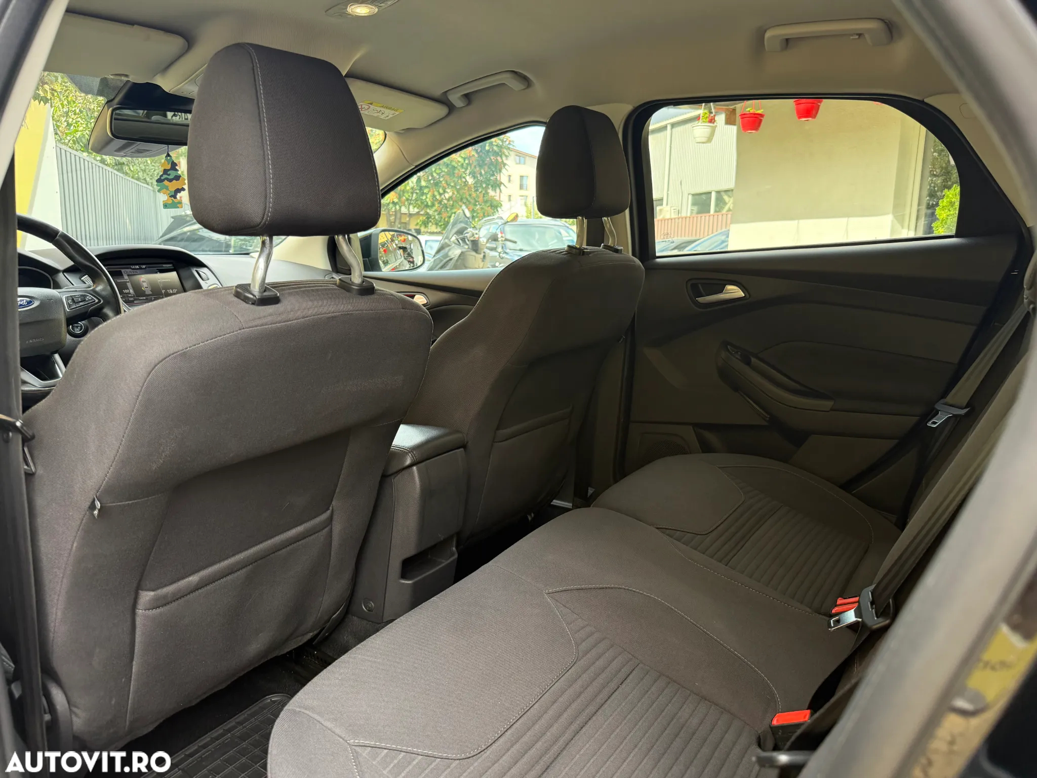 Ford Focus 1.0 EcoBoost Trend Edition - 6