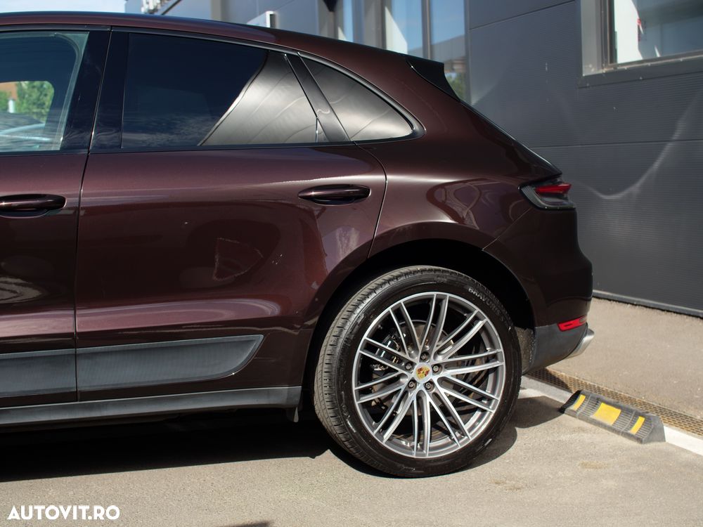 Porsche Macan - 30
