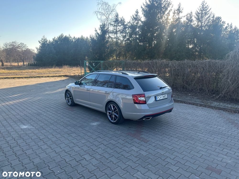 Skoda Octavia 2.0 TDI DSG RS - 4