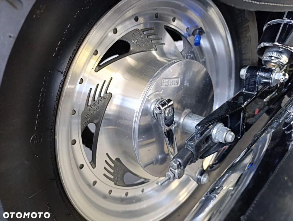 Suzuki Marauder - 13