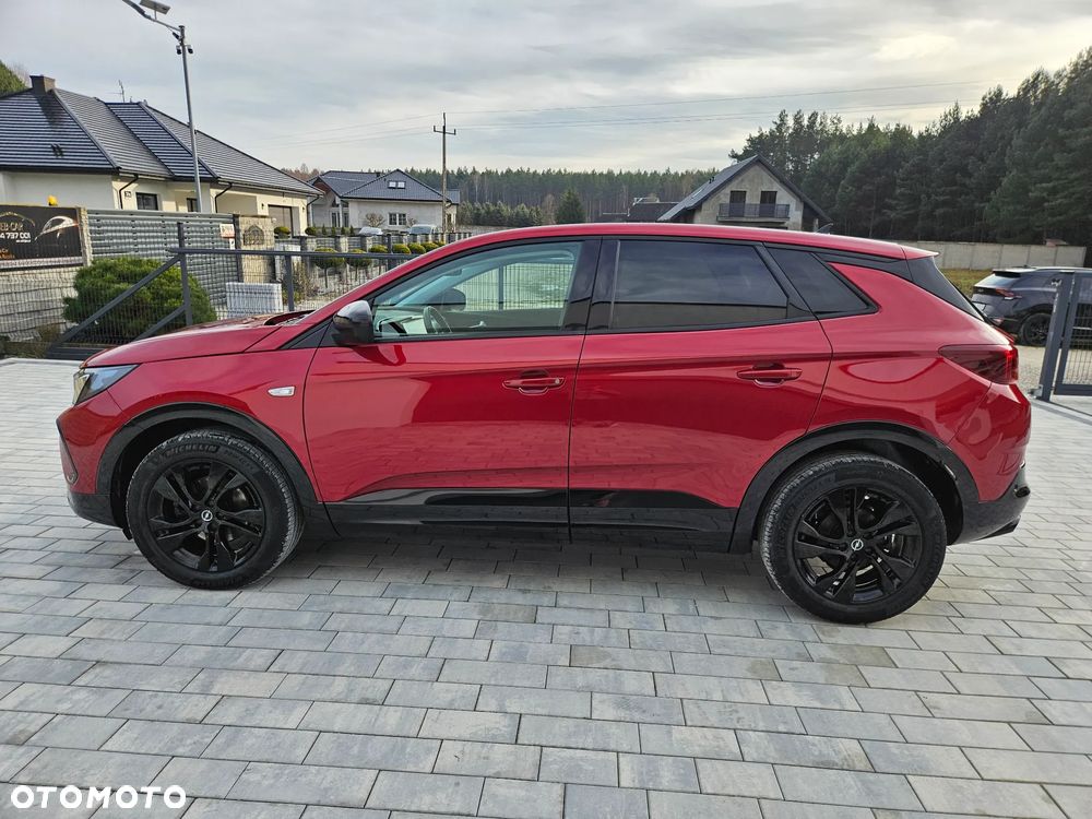 Opel Grandland 1.2 T GS S&S - 10