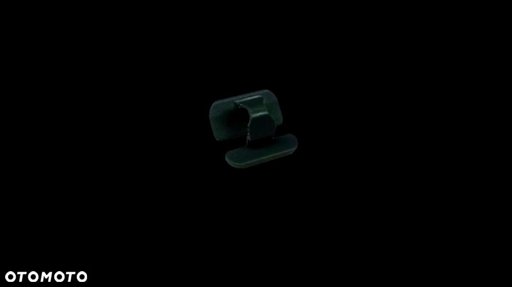 VOLVO S60 S80 XC90 spinka tapcierki bagażnika OE 9158430 - 2