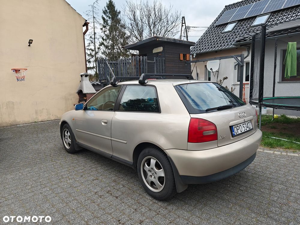 Audi A3 3-drzwiowe 1.6 Ambiente - 3