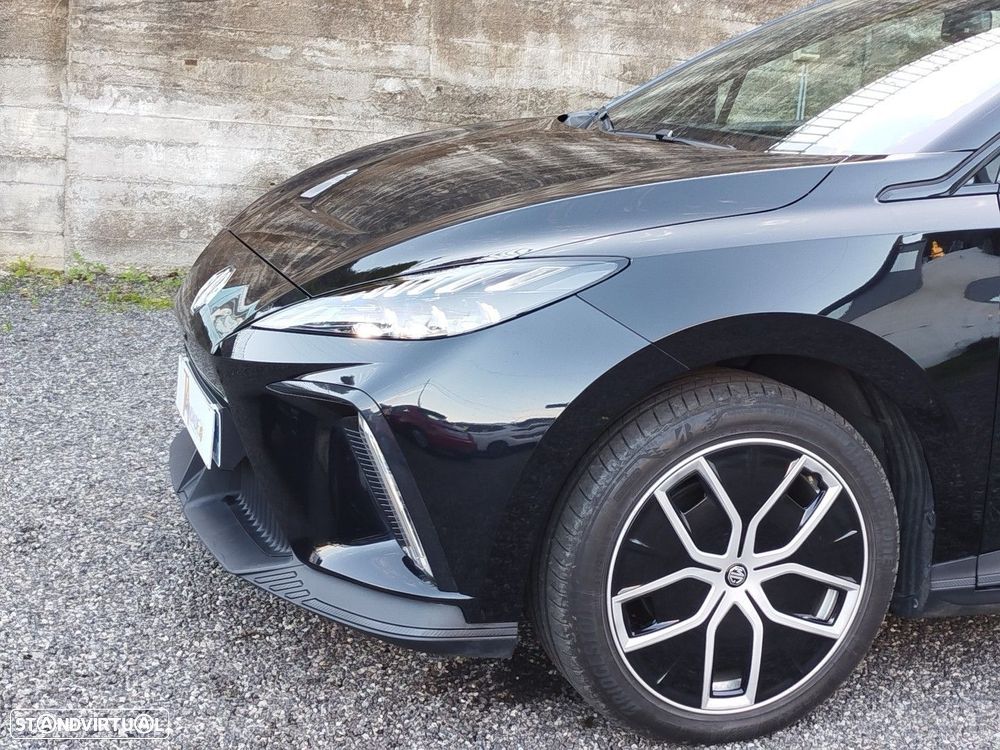 MG MG4 64 kWh Luxury - 13