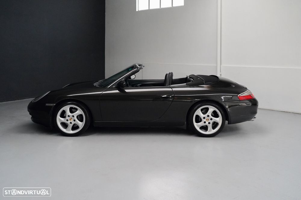 Porsche 911 (996) Carrera Cabrio - 30