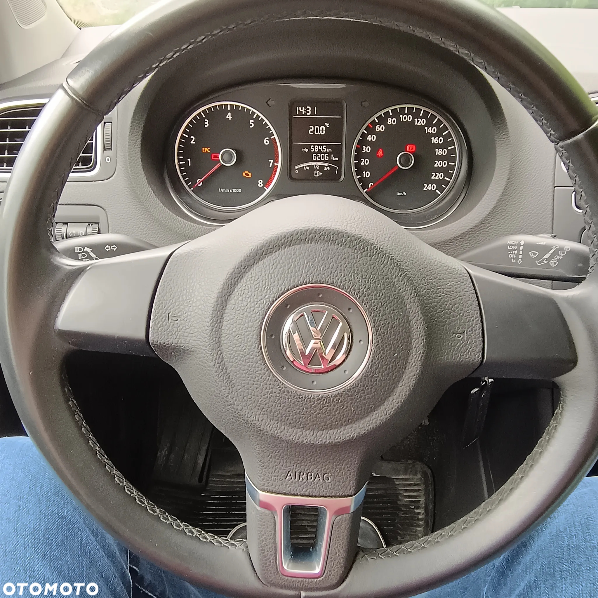 Volkswagen Polo 1.4 16V Comfortline - 4
