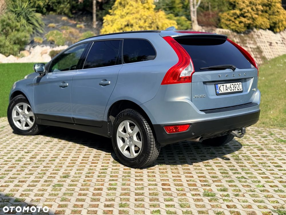 Volvo XC 60 D3 Momentum - 6