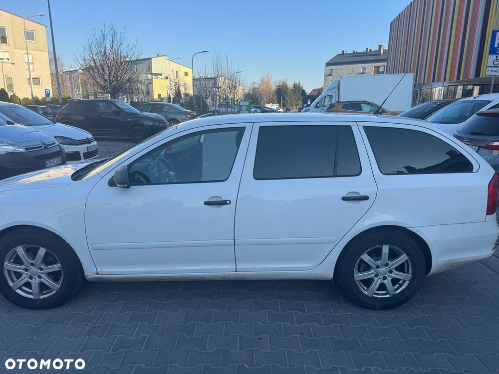 Skoda Octavia 1.6 TDI DPF Ambition - 3