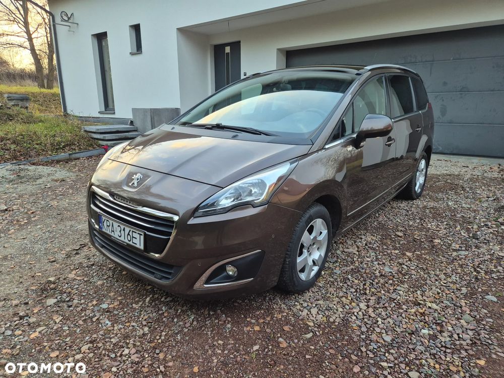 Peugeot 5008 1.6 HDi Style - 1