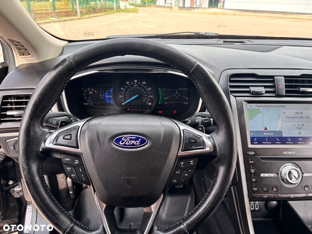 Ford Fusion - 15