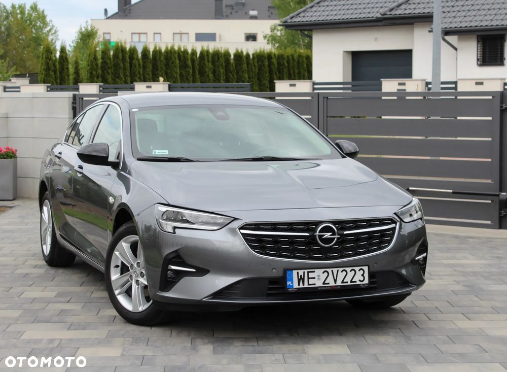 Opel Insignia - 2