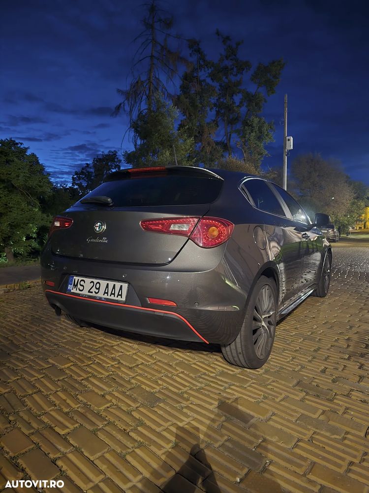 Alfa Romeo Giulietta - 12