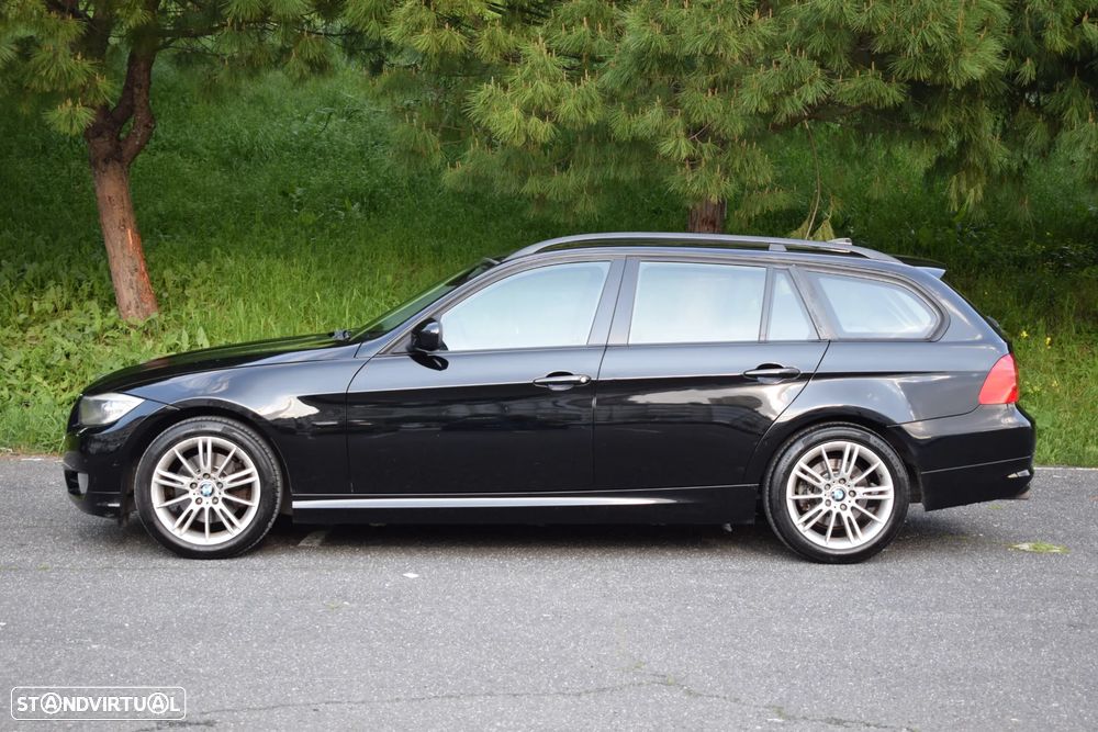 BMW 318 d Navigation Sport - 35