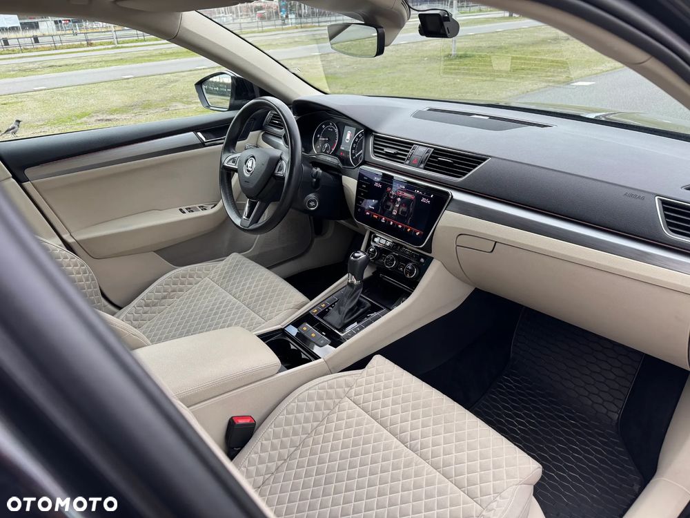 Skoda Superb 2.0 TDI Style DSG7 - 10