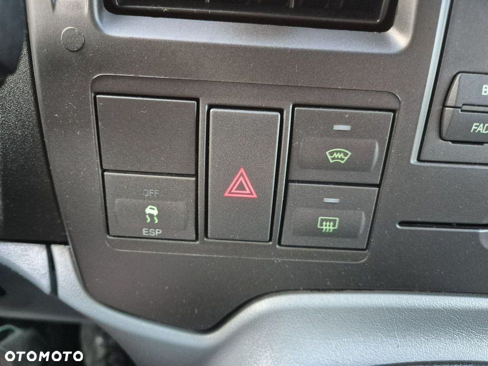 Ford Transit - 28