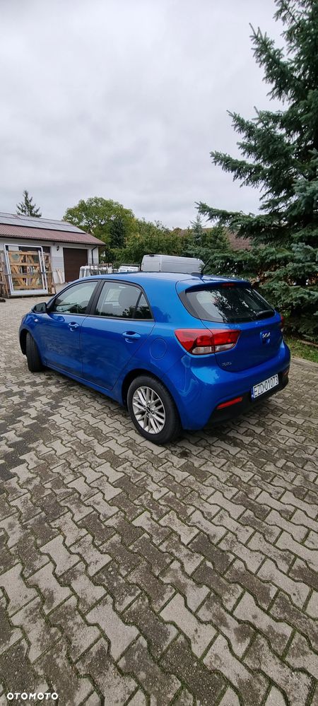 Kia Rio - 5