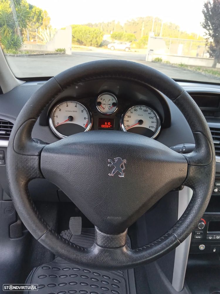 Peugeot 207 1.4 16V Sport - 6