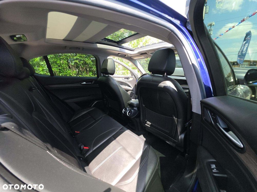 Alfa Romeo Stelvio 2.0 Turbo TI Q4 - 8