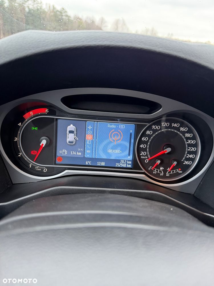 Ford Mondeo 2.0 TDCi Viva Titanium - 24