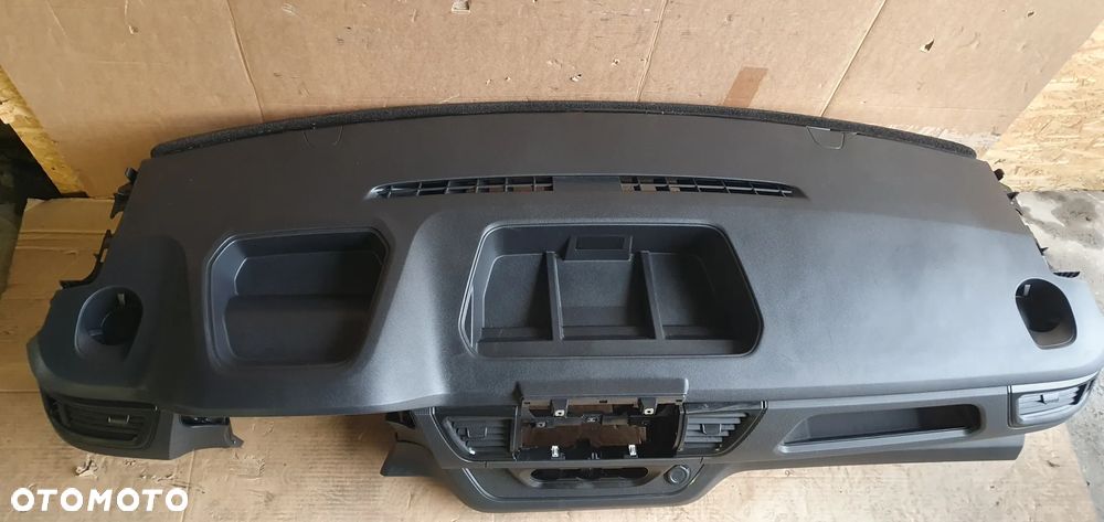 Konsola deska rozdzielcza kokpit Nissan Primastar Trafic III Lift IV - 2