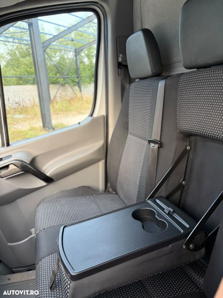 Mercedes-Benz SPRINTER - 7