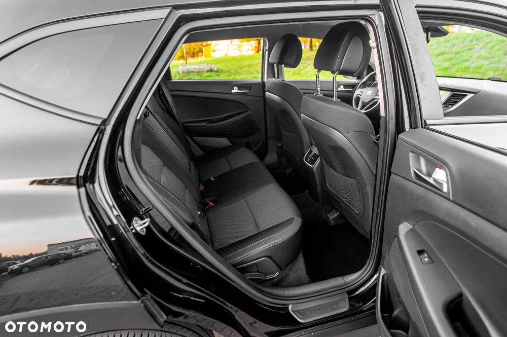 Hyundai Tucson 1.6 GDI BlueDrive Comfort 2WD - 21